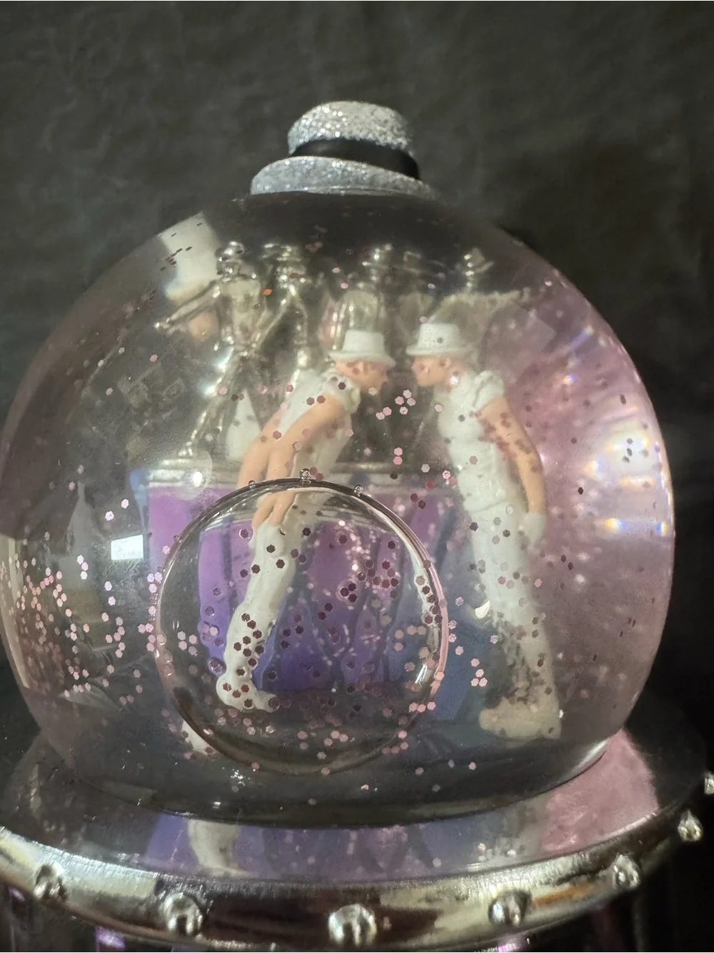 RARE Michael Jackson ONE Cirque Du Soleil musical light-up snowglobe Memorabilia